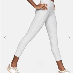 Outdoor voices “Warm-up” 3/4 Leggings Large